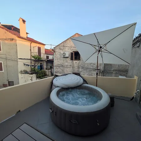 Sea Shanty 2 Apartment Punat