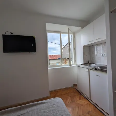 Apartment Sea Shanty 2 *