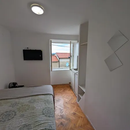 Apartment Sea Shanty 2 Punat